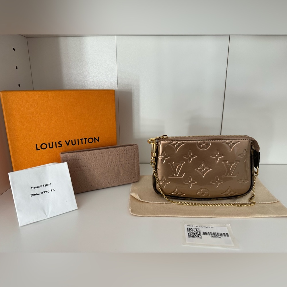 Louis Vuitton Rose Gold Vernis Mini Pochette